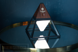 Настольная лампа Пифагор с логотипом 