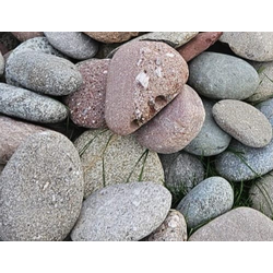 Галька плоская цветная речная, фракция 300-400 мм