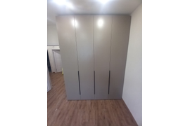 шкафы распашные