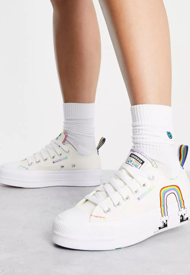 Белые низкие кеды с радужны принтом Converse Chuck Taylor All Star Move Platform 