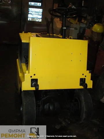 Запчасти на складе для погрузчика