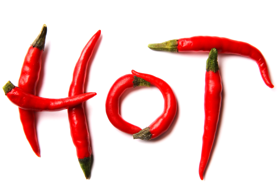 Чили на белом фоне