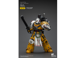 Апотекарий Имперских Кулаков (Warhammer Horus Heresy) - КОЛЛЕКЦИОННАЯ ФИГУРКА 1/18 Imperial Fists Legion Apothecary (JT02472) - JOYTOY