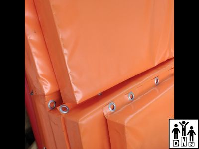 Мат защитный 2*1 м (толщина 10см) для горнолыжных трасс DNN