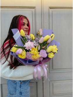 Букет с пионовидными тюльпанами