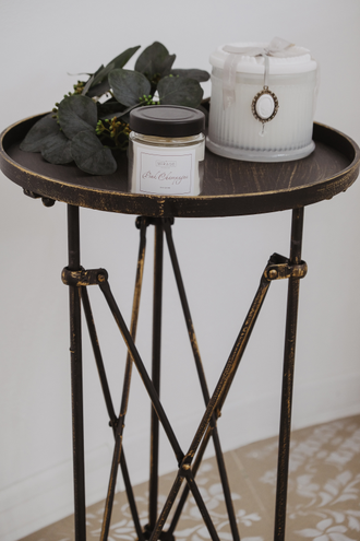 Столик приставной