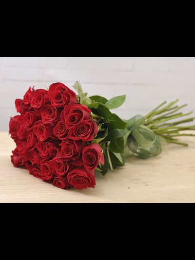 Букет из 25 красных роз