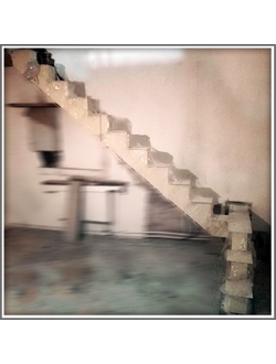 мк №18. металлокаркас лестницы (центральный косоур).