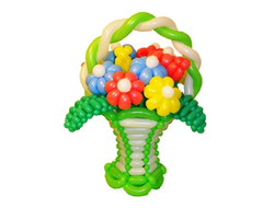 Букет цветов в зеленой корзинке