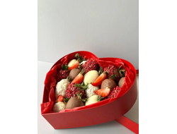 Коробочка клубника в шоколаде