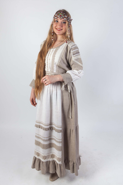 Платье льняное длинное в русском стиле