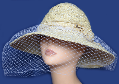 Летняя шляпа с вуалью