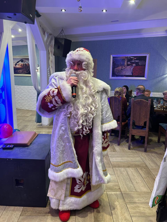 "Дед Мороз и Снегурочка"