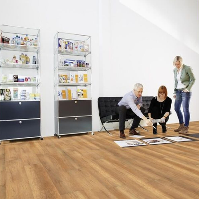 Биополы Wineo PURLINE 1000 wood Calistoga Nature PL001R в интерьере офиса