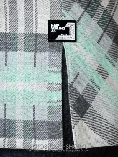 Трикотажная туника мятно-серого цвета в крупную клетку