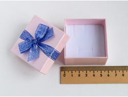 Футляр картонный с лентой на крышке (розовый+синий) 60*60*35 мм №12901