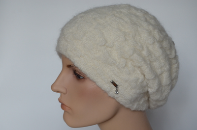 relefniy-zhenskiy-vyazaniy-beret-zimniy-vizio-italiya-6993-beliy