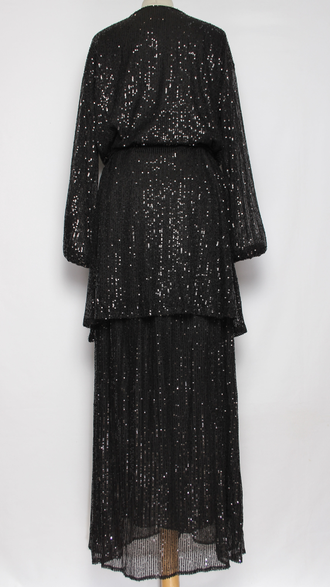 ПЛАТЬЕ-ТУНИКА НАРЯДНОЕ "РАСКЛЕШЕННОЕ ПАЙЕТКИ" черное р.46,50,52,54,58