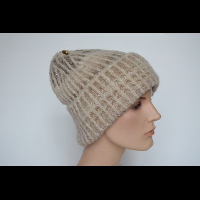 Бежевая шапка женская с отворотом Vizio Италия 8039 CRYO