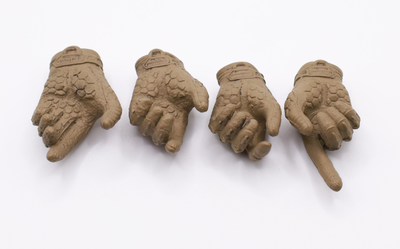 Кисти в тактических перчатках 1/6 - (26060R-B) - Easy&Simple