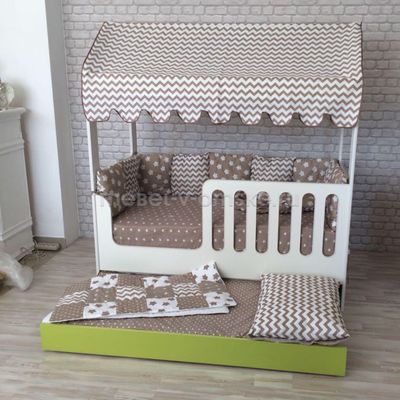 Кровать Домик