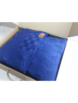 Подарочные наборы (2 подушки+ плед с лого) в упаковке "под ключ"