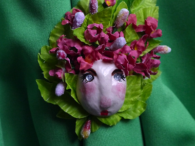 Яркая брошь в стиле шебби-шик "Принцесса Цветов. Весенний Театр"