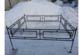 Ограда №26;
Высота полотна - 40 см;
Каркас - труба 20*20;
Рисунок - труба 15*15;
Цена - 1900 (с лаком+150) р. за п.м.