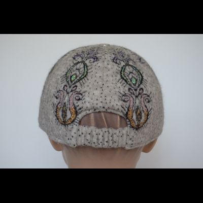 Зимняя бейсболка со стразами Vizio Италия 1037 VE