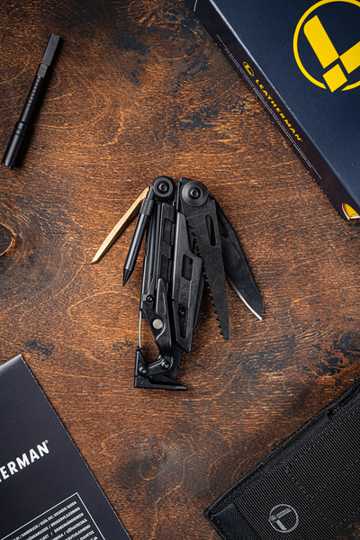 Leatherman MUT EOD BLACK с чехлом MOLLE