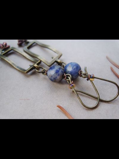 "Чай с небесными сферами", бохо-серьги с содалитом
