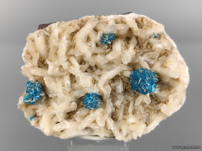 Кавансит, стильбит. Индия. 54*40*21мм