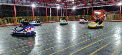 Автодром с питанием от пола 15х19 м.