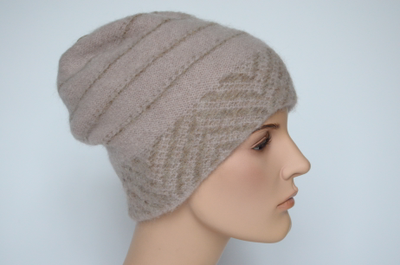 Вицио Италия шапка пудрового цвета