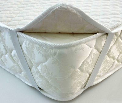 Наматрасник с наполнением синтепон