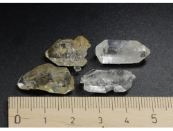 Кварц "Хёркимерский алмаз", сросток кристаллов в ассортименте, США (15-20 мм, 1,6-2 г) №28129