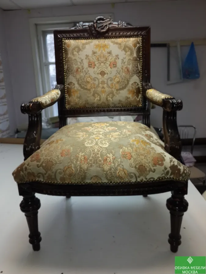 Краснодеревщик резьба по дереву восстановление мебели в Москве ☎ 8(909)-966-27-18