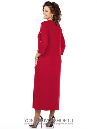 Нарядное женское платье в красном цвете