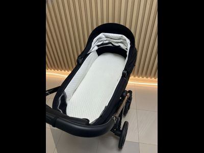 Детская коляска 3 в 1 Luxmom 812 Черный