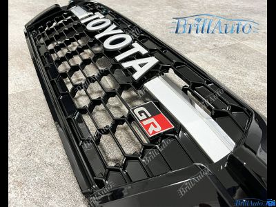 Решетка Toyota Land Cruiser 200 2007-2015 в стиле 300 GR Sport