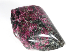 Эвдиалит малиновый, Эгирин, Микроклин, полировка, Россия, Кольский п-ов, Хибины (80*66*42 мм, 286 г) №36119