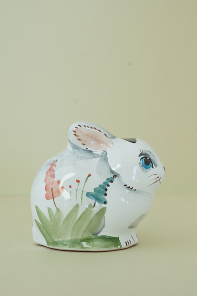 Зайчик на травке