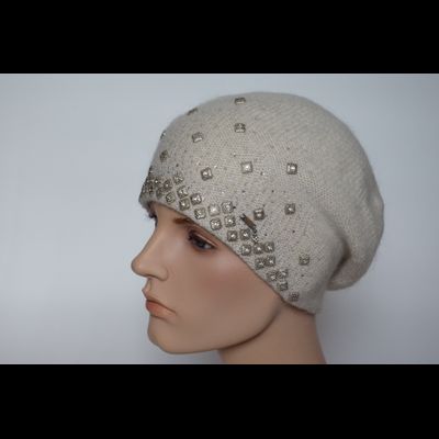 Белый женский вязаный берет с украшениями Vizio Италия 6439 ( 6570)