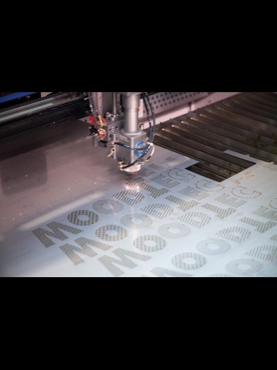 Лазерно-гравировальный станок с ЧПУ WoodTec LaserStream WL U 1510L