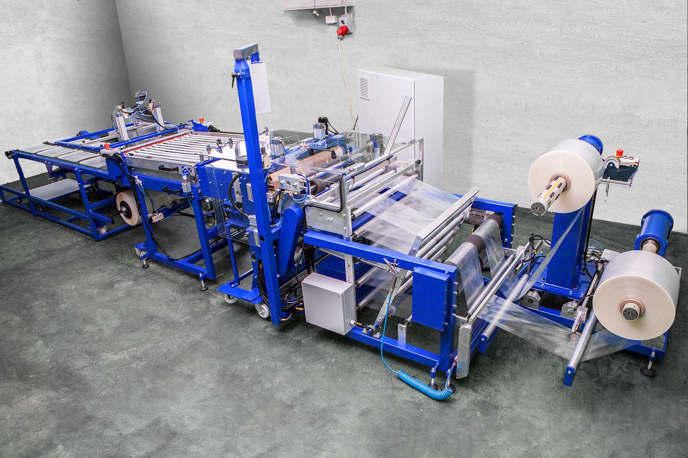 Оборудование для производство правил. Линия розлива моторного масла синтек. Оборудование для производство правил. Сверлильно присадочный станок forma duna. Машина для производства пластиковых крышек для стаканов pb-420.