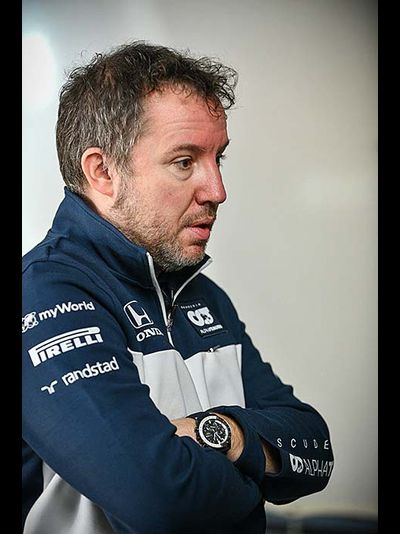 Часы Casio Edifice EQB-1000AT-1A