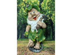 Гном садовник с мотыгой 53*30см   2,5кг   полистоун пр-во Россия  3195/012595