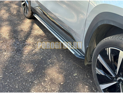 Пороги алюминиевые "Slim Line Silver" 1820 мм ТСС для Geely Atlas 2023-