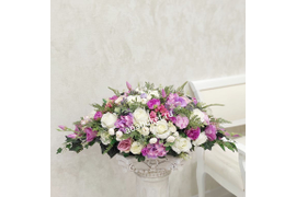 Создайте незабываемые композиции для свадебного декора, используя разнообразные искусственные цветы, которые подчеркнут вашу тематику 18