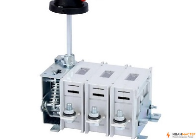 Установка трехполюсного рубильника электричества на даче МО ИВАНМАСТЕР